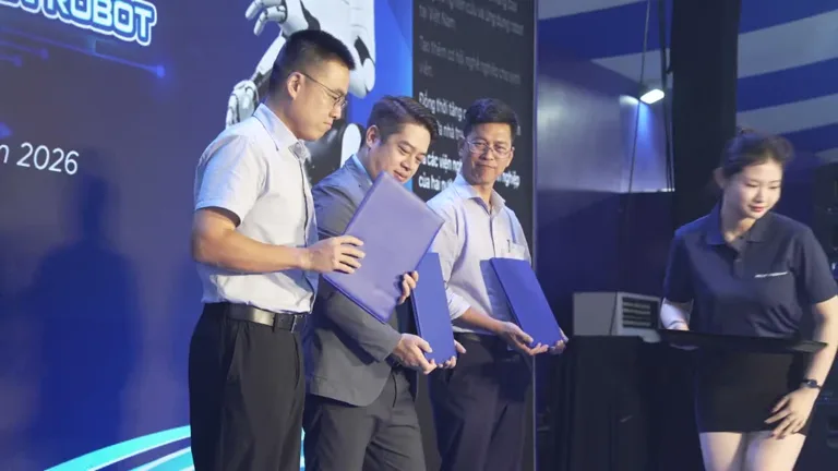 Công bố hợp tác