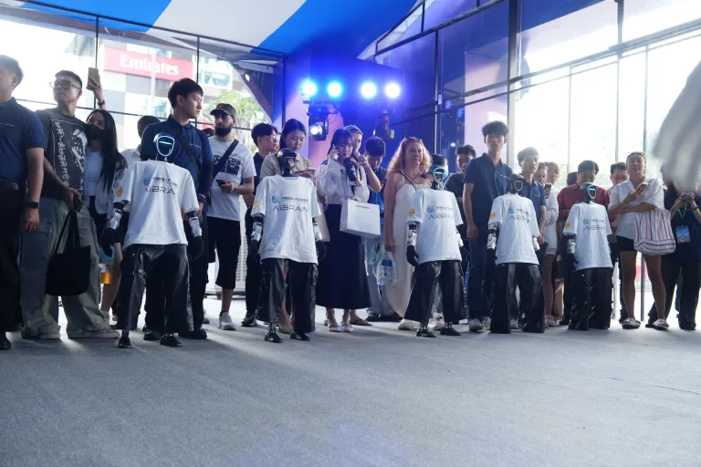 Không gian trải nghiệm robot · Hình ảnh