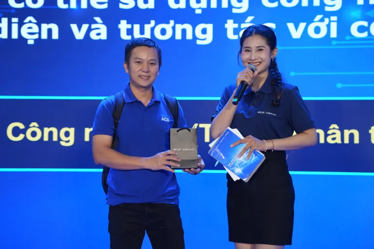 Không gian trải nghiệm robot · Hình ảnh