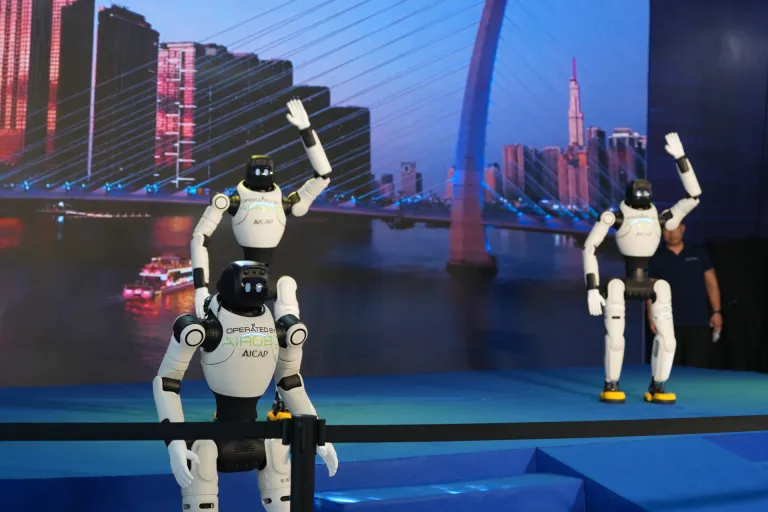 Không gian trải nghiệm robot · Hình ảnh