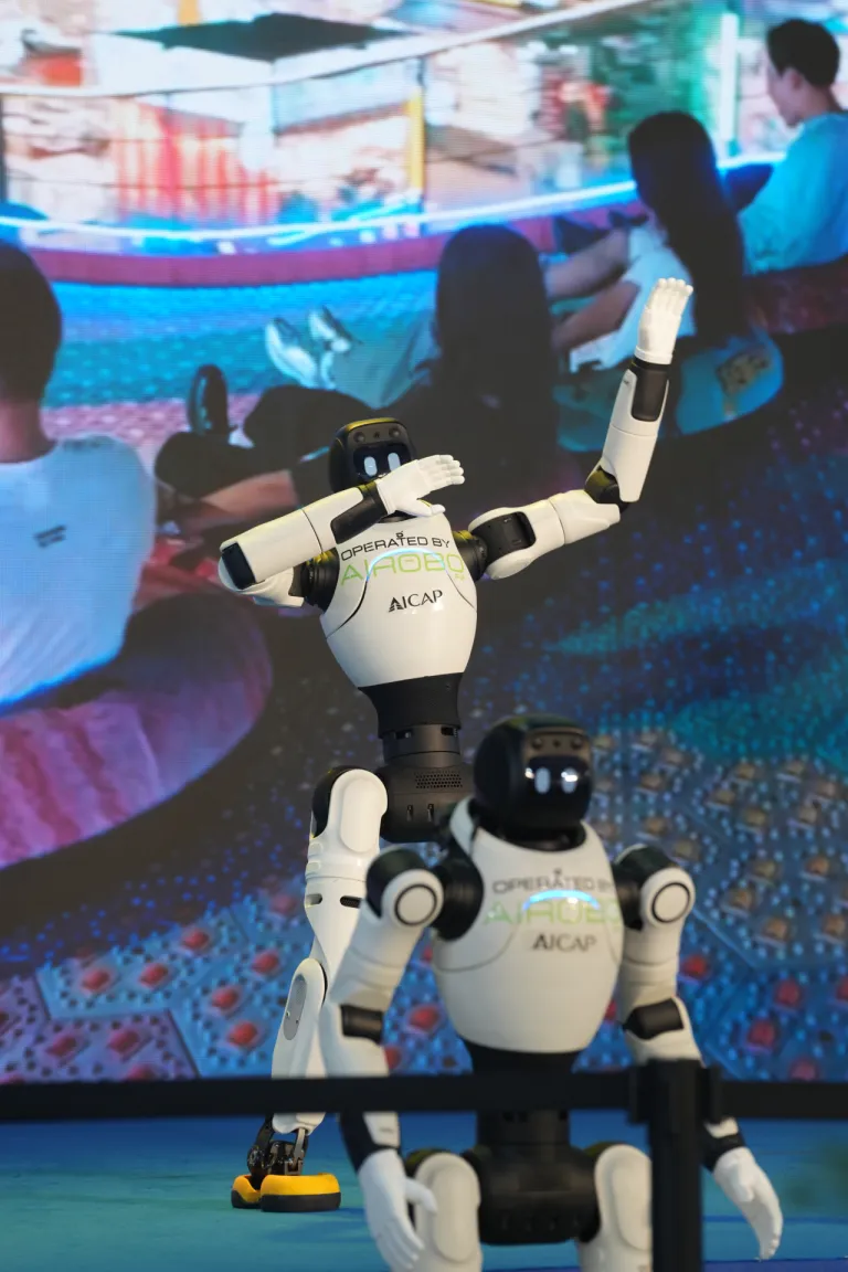 Không gian trải nghiệm robot · Hình ảnh