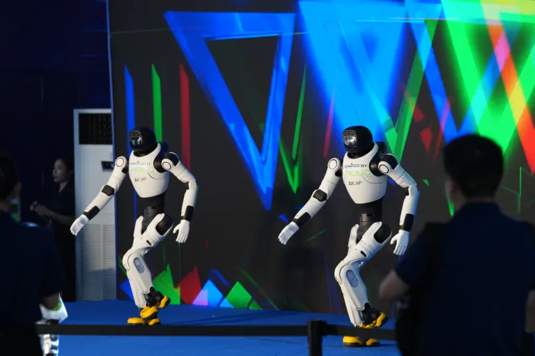 Không gian trải nghiệm robot · Hình ảnh