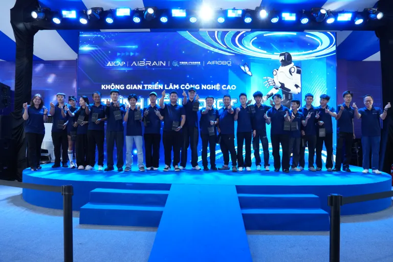 Không gian trải nghiệm robot · Hình ảnh